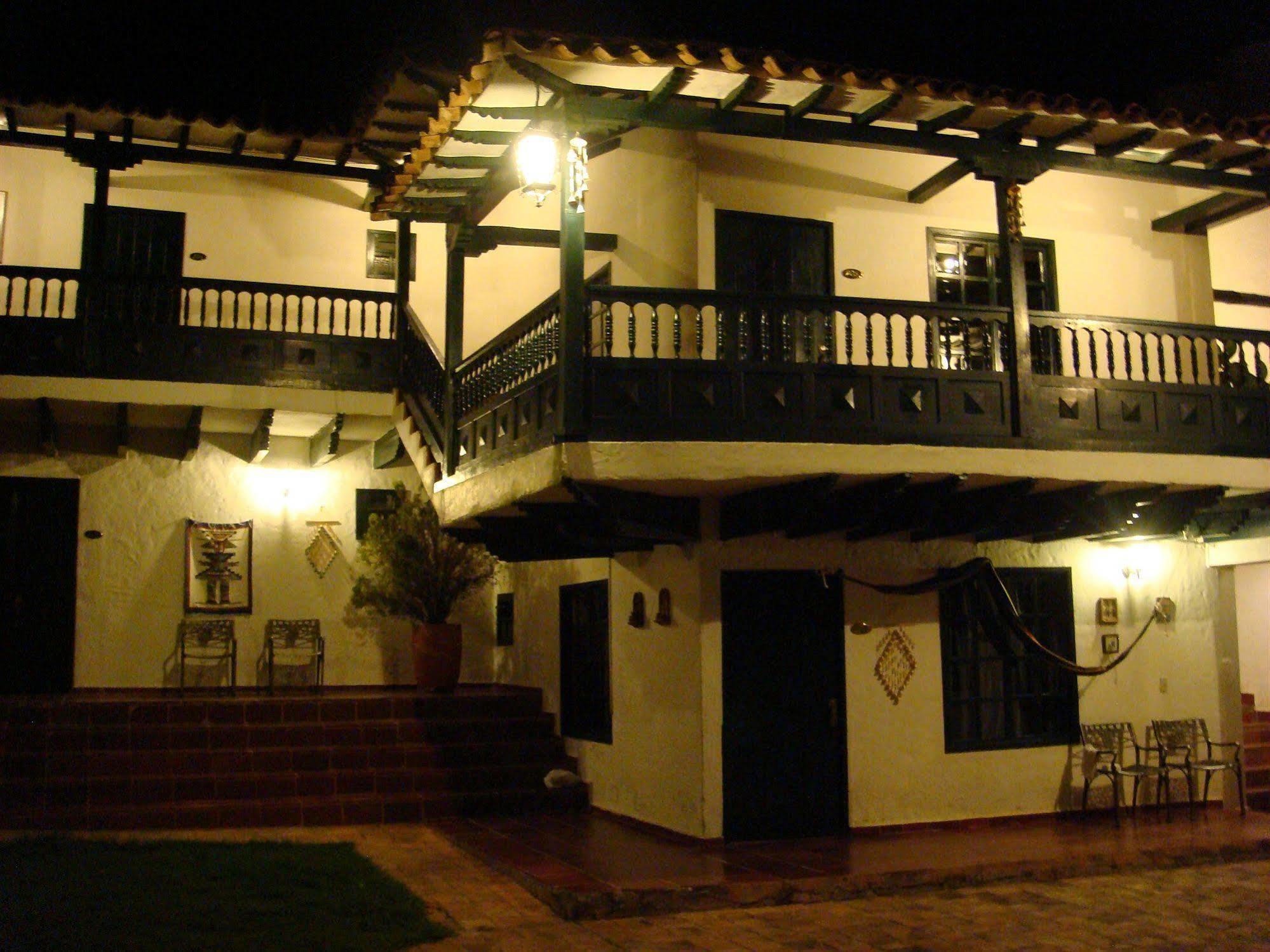 Hotel Hospederia San Carlos Villa De Leyva Bagian luar foto